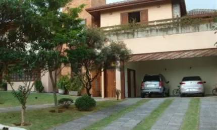 Casa Alto padrão 4 suítes Condomínio Moinho de Vento Valinhos