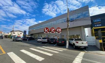 Excelente oportunidade de locação de sala comercial no bairro Santa Rosa em Vinhedo-SP: 1 sala, 1 banheiro, 11 vagas de garagem!