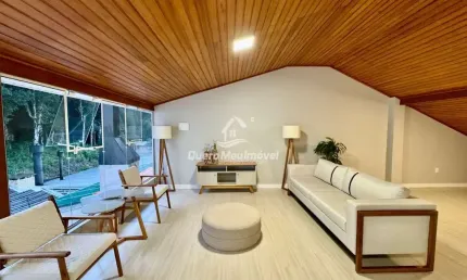Casa com 3 quartos à venda na Tranquilino Tissot, 540, Nossa Senhora da Saúde, Caxias do Sul por R$ 1.070.000