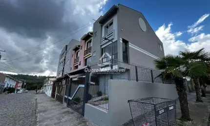 Casa com 2 quartos à venda na Rua Camila Baggio Bacchi, 841, Ana Rech, Caxias do Sul por R$ 535.000