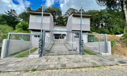 Casa com 3 quartos à venda na Caetano Bettega, 440, Santa Catarina, Caxias do Sul por R$ 350.000