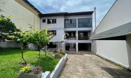 Casa com 7 quartos à venda na Rua Elvira Cruz Netto, 514, De Lazzer, Caxias do Sul por R$ 1.480.000