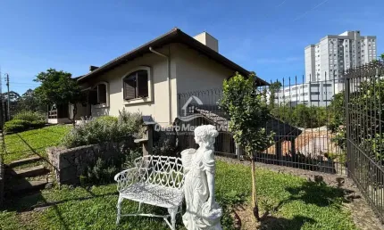 Casa com 3 quartos à venda na Rua José Albino Reuse, 606, Sanvitto, Caxias do Sul por R$ 1.299.000