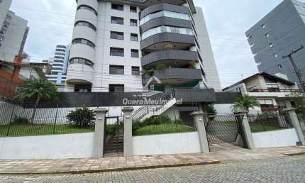 Apartamento com 3 quartos à venda na Rua Victório Buzelatto, 260, Madureira, Caxias do Sul por R$ 540.000