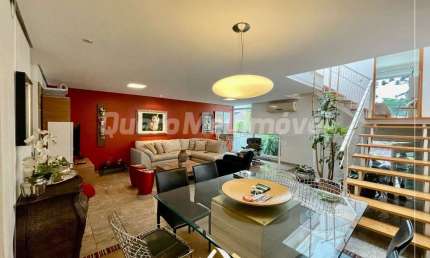 Casa com 3 quartos à venda na Rua Francisco Paglioli, 840, Saint Etienne, Caxias do Sul por R$ 1.200.000