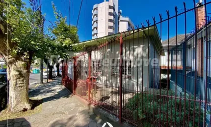Casa com 3 quartos à venda na rua general sampaio, 92, rio branco, caxias do sul por r$ 600.000