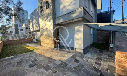 Casa com 3 quartos à venda na Rua Emma Vedana Palhosa, 84, Santa Catarina, Caxias do Sul por R$ 840.000