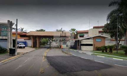 Excelente sobrado de 600m², 5 suítes, para venda/locação no Residencial Isaura