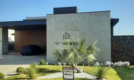 Excelente casa térrea de 450m², 4 suítes, à venda no Residencial Saint Patrick