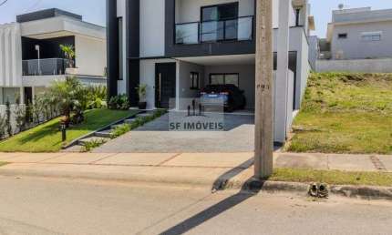 Excelente sobrado de 258m², 3 suítes, à venda no Cyrela Landscape