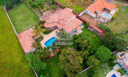 Excelente casa de alto padrão, 621m², à venda no Condomínio Aldeia da Serrinha