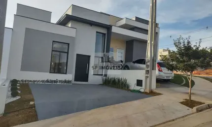 Ótima casa térrea, 100m², 3 dormitórios, 1 suíte, à venda no Villággio Ipanema
