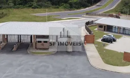 Excelente casa térrea, 130m², 3 dormitórios, 1 suíte, à venda no Villágio Wanel.