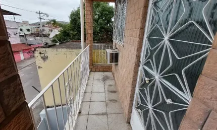 Linda Casa à Venda 02 quartos no Coelho São Gonçalo/RJ.