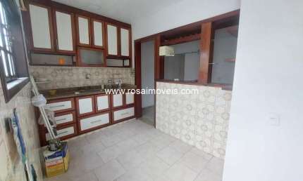 Sobrado Com 1 Dormitório À Venda No Pita São Gonçalo/RJ
