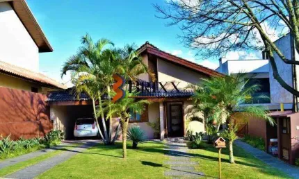 CASA TÉRREA MOBILIADA  , COM 03 QUARTOS Á VENDA -ARUJÁ
