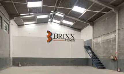 GALPÃO PARA LOCAÇÃO COM 840M ², EM ARUJÁ (CONJUNTO DE GALPÕES)