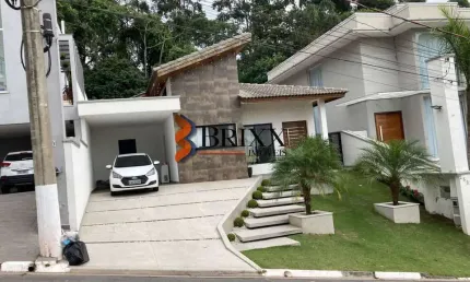 CASA CONDOMÍNIO COM 03 QUARTOS TÉRREA Á VENDA -REAL PARK -ARUJA
