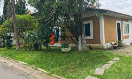 CASA CONDOMÍNIO Á VENDA COM 04 QUARTOS- ARUJÁ-OPORTUNIDADE