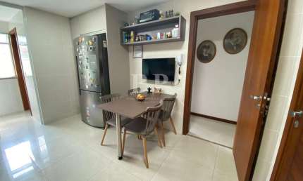 Apartamento para Venda em Teresópolis, Tijuca, 2 dormitórios, 1 suíte, 3 banheiros, 1 vaga