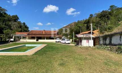 Sítio para Venda em Teresópolis, Pessegueiros, 4 dormitórios, 3 suítes, 6 banheiros