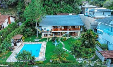 Casa para Venda em Teresópolis, Carlos Guinle, 5 dormitórios, 2 suítes, 4 banheiros, 2 vagas