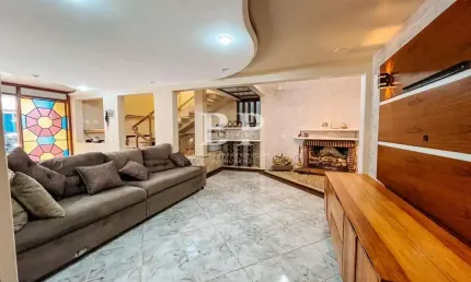 Casa em Condomínio para Venda em Teresópolis, Iucas, 4 dormitórios, 4 suítes, 4 banheiros, 2 vagas