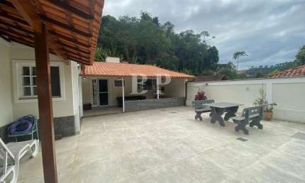 Casa em Condomínio para Venda em Teresópolis, Albuquerque, 3 dormitórios, 3 suítes, 5 banheiros, 3 vagas