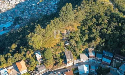 Terreno à venda na Jentil Carvalho, 544, Fazendinha, Teresópolis