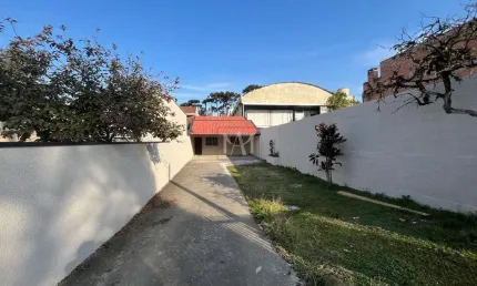 Casa com 2 quartos à venda na Antônio Inácio de Souza, 80, Roça Grande, Colombo por R$ 450.000