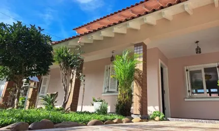Casa com 4 quartos à venda na Rua Doutor José Éboli, 336, Jardim Itu Sabará, Porto Alegre
