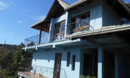 Casa para Venda - 185m², 4 dormitórios, sendo 2 suites, 4 vagas - Nonoai