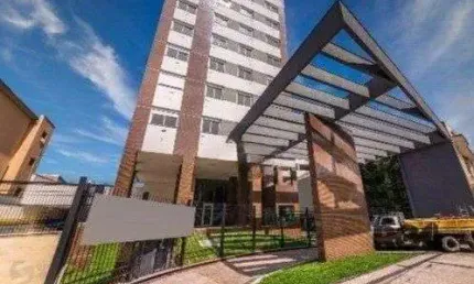 Apartamento 2 quartos, suíte e garagem na Cidade Baixa.