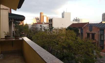 Casa para Venda - 300m², 5 dormitórios, sendo 1 suites, Bela Vista