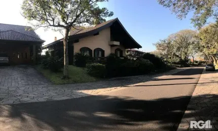 Casa em condomínio fechado com 3 quartos à venda na Avenida da Cavalhada, 5263, Cavalhada, Porto Alegre