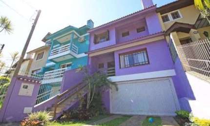 Casa para Venda - 205m², 3 dormitórios, sendo 1 suites, 2 vagas - Altos Do Ipê