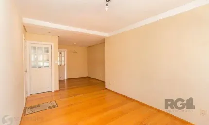 Excelente apartamento de 70,80m² com 2 dormitórios e churrasqueira.