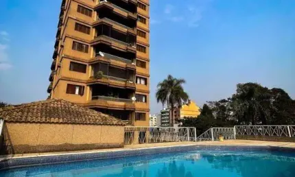 Apartamento com fino acabamento. edifício com elevador panorâmico com 1 apartamento por andar , com fácil acesso a BR116.