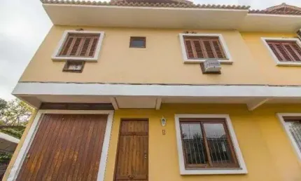 Casa Condominio para Venda - 165m², 3 dormitórios, sendo 1 suites, 3 vagas - Ipanema