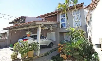 Casa para Venda - 219.05m², 3 dormitórios, sendo 1 suites, 2 vagas - Bahamas