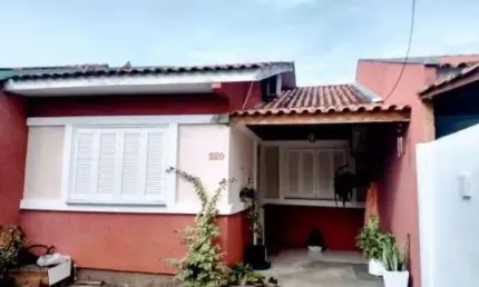 Casa em Porto Alegre, no bairro Hípica, com 3 dormitório(s), e 3 banheiros, à venda.