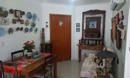 Apartamento em Porto Alegre, no bairro Cavalhada, com 2 dormitório(s), e 2 banheiros, à venda.