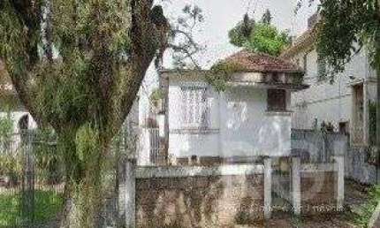 Casa para Venda - 330m², 3 dormitórios, 3 vagas - Petrópolis