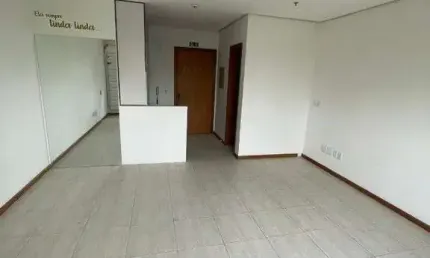 Venda sala comercial na Plinio Brasil Milano, garagem Bairro Boa Vista,