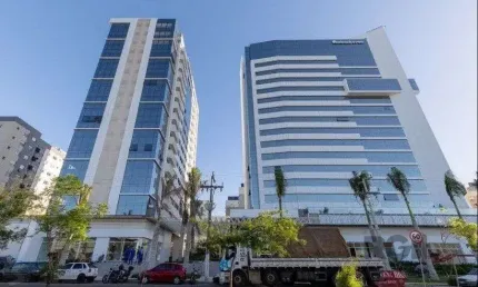 Sala comercial à venda na Avenida Doutor Nilo Peçanha, 3344, Chácara das Pedras, Porto Alegre