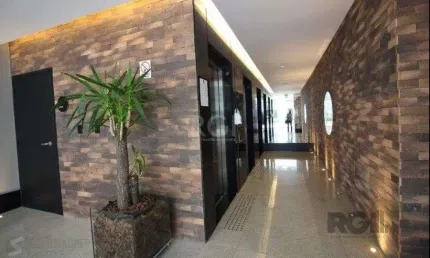 Sala comercial à venda na Avenida Doutor Nilo Peçanha, 3326, Chácara das Pedras, Porto Alegre