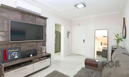 Apartamento de dois dormitórios e dois banheiros no bairro Bom Fim / Rio Branco em Porto Alegre!