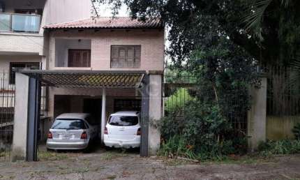 Casa para Venda com 3 dormitórios, sendo 1 suites e 3 vagas no bairro Ipanema