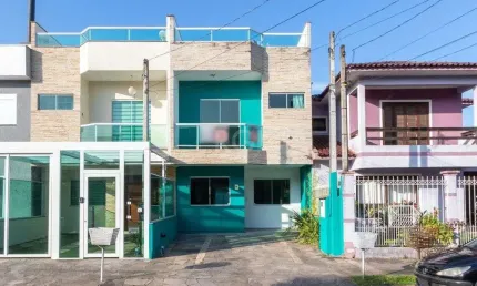 Casa para Venda - 178.4m², 3 dormitórios, sendo 1 suites, 2 vagas - Hípica
