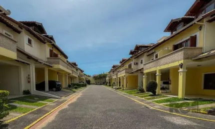 Casa Condominio para Venda - 202m², 3 dormitórios, sendo 1 suites, 2 vagas - Ipanema/ Jardim Verde